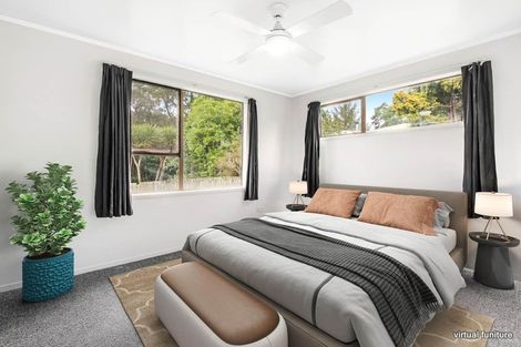 Photo of property in 19 Benita Place, Sunnyvale, Auckland, 0612