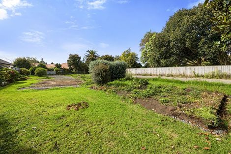 Photo of property in 3 Portland Drive, Highlands Park, New Plymouth, 4312