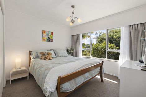 Photo of property in 10 Ponui Place, Mairangi Bay, Auckland, 0630