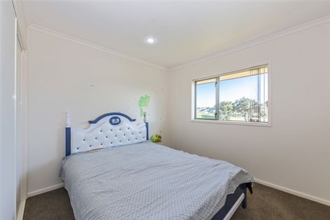 Photo of property in 33 Fingal Way, Gulf Harbour, Whangaparaoa, 0930