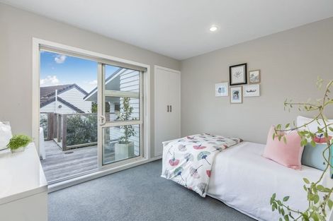 Photo of property in 681 East Coast Road, Browns Bay, Auckland, 0630