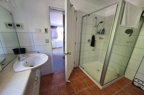 Photo of property in 44 Parkwood Crescent, Gulf Harbour, Whangaparaoa, 0930