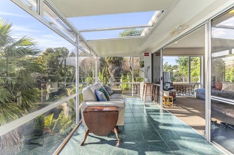 Photo of property in 105 Vivian Street, New Plymouth, 4310