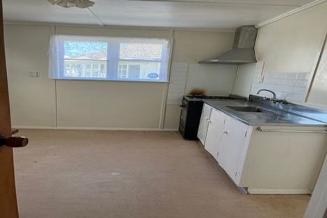 Photo of property in 9 Atiawa Crescent, Waiwhetu, Lower Hutt, 5010