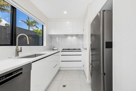 Photo of property in 34b Maugham Drive, Bucklands Beach, Auckland, 2014