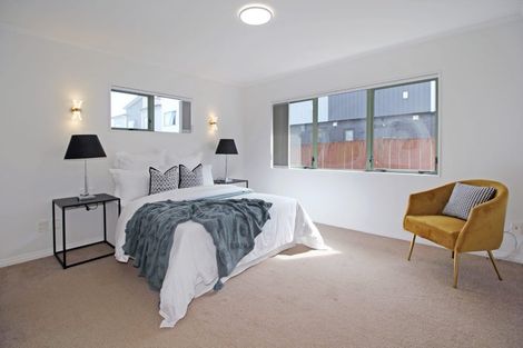 Photo of property in 1/4 Williams Avenue, Pakuranga, Auckland, 2010