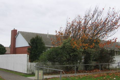 Photo of property in 1 Tui Place, Highbury, Palmerston North, 4412