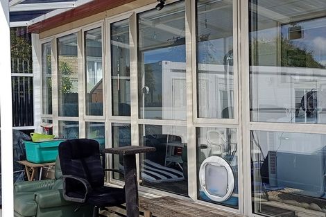 Photo of property in 50 Onslow Street, Bluff, 9814