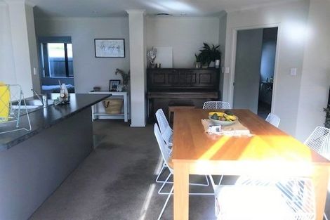 Photo of property in 140 Doncaster Drive, Papamoa Beach, Papamoa, 3118