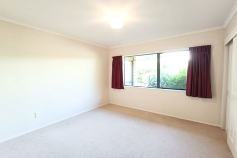 Photo of property in 70 Bob Charles Drive, Golflands, Auckland, 2013