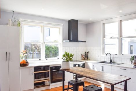 Photo of property in 35 Muir Street, Te Hapara, Gisborne, 4010