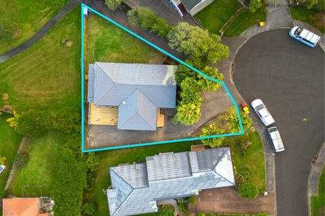 Photo of property in 21 Breenagh Place, Massey, Auckland, 0614