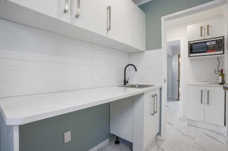 Photo of property in 56 Walworth Avenue, Pakuranga Heights, Auckland, 2010