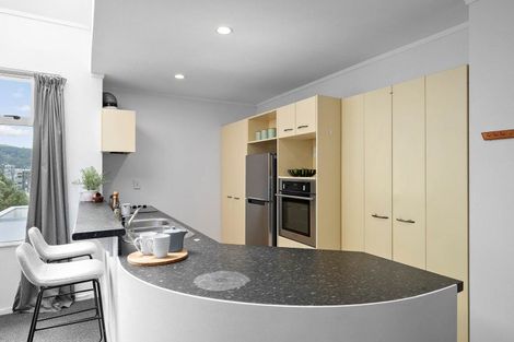 Photo of property in Fernhill Flats, 5/324 The Terrace, Te Aro, Wellington, 6011