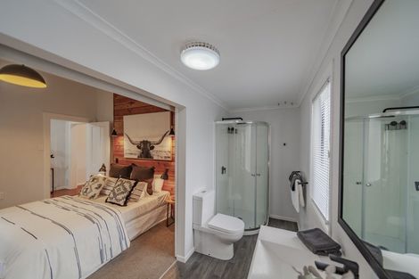 Photo of property in 40 Middle Road, Havelock North, 4130