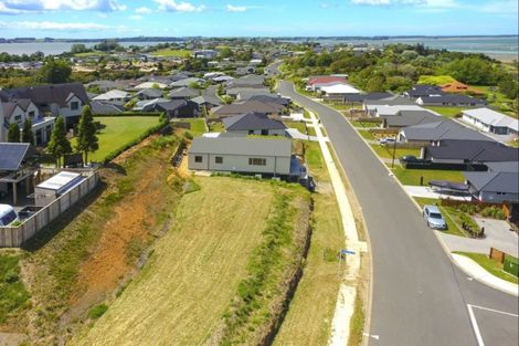 Photo of property in 56 Bert Wall Drive, Omokoroa, 3114
