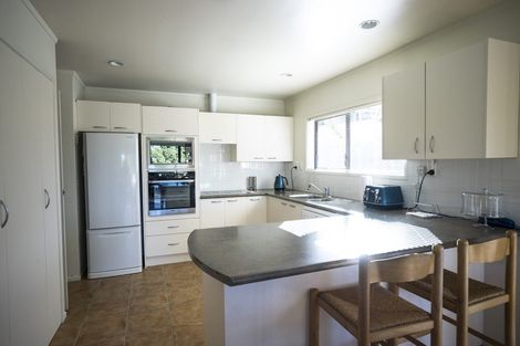 Photo of property in 119 Chelsea View Drive, Chatswood, Auckland, 0626