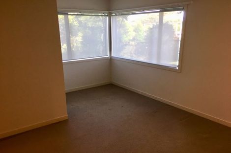 Photo of property in 1a Burford Place, Mellons Bay, Auckland, 2014