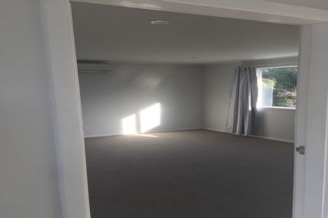 Photo of property in 1/27a Randwick Road, Northland, Wellington, 6012