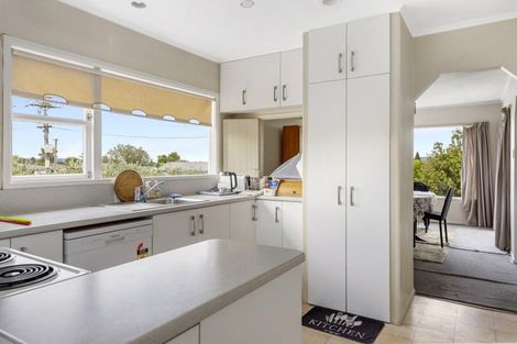 Photo of property in 2 Tamatea Road, Taupo, 3330