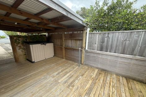 Photo of property in 1/157 Onewa Road, Birkenhead, Auckland, 0626