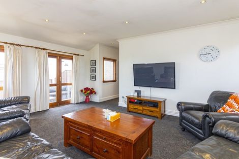 Photo of property in 16 Raymond Street, West End, Timaru, 7910