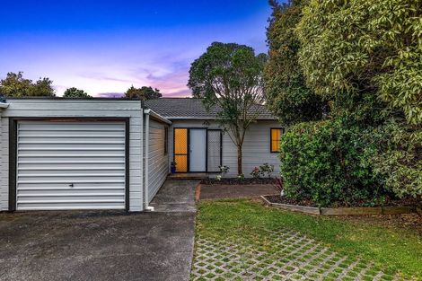 Photo of property in 2/54 Granville Drive, Massey, Auckland, 0614