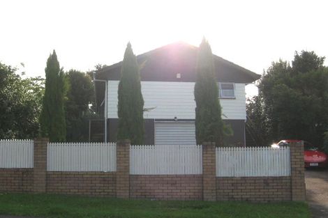 Photo of property in 20 Landow Place, Henderson, Auckland, 0612