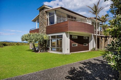 Photo of property in 12 Tuna Place, Whiritoa, Whangamata, 3691