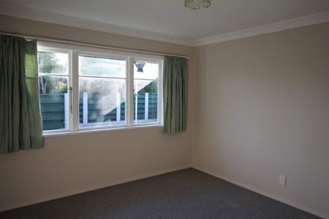 Photo of property in 3 Kent Crescent, Awapuni, Palmerston North, 4412