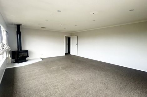 Photo of property in 1/48 Hogans Road, Glenfield, Auckland, 0629