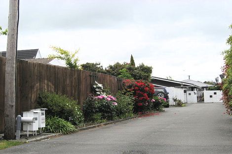 Photo of property in 2/14b Penhelig Place, Burnside, Christchurch, 8053