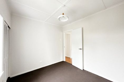 Photo of property in 1/17 Lyons Avenue, Murrays Bay, Auckland, 0630