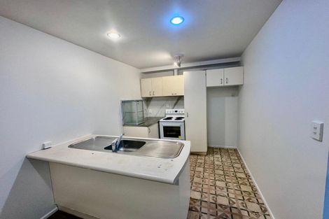 Photo of property in 25 Montilla Place, Manurewa, Auckland, 2102