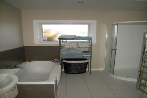 Photo of property in 162 Springs Road, Hornby, Christchurch, 8042