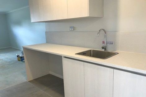 Photo of property in 74 Twin Parks Rise, Papakura, 2110