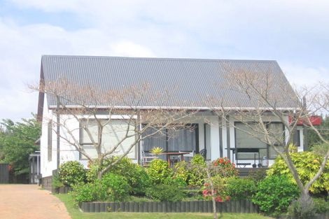 Photo of property in 15 Kempton Place, Richmond Heights, Taupo, 3330