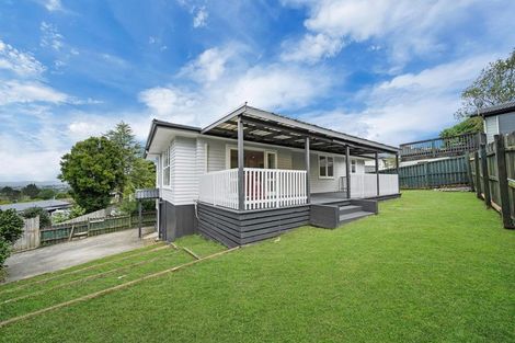 Photo of property in 1/20 Sarajevo Place, Massey, Auckland, 0614