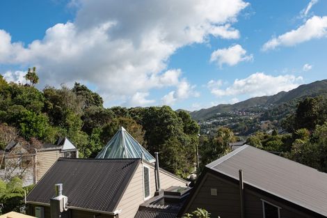 Photo of property in 17 Torwood Road, Khandallah, Wellington, 6035