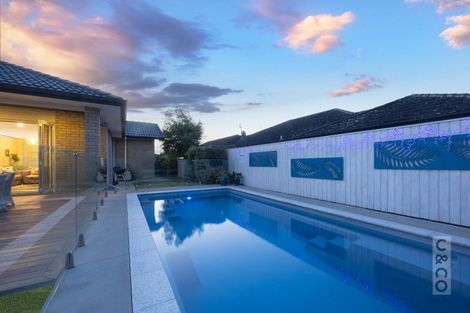 Photo of property in 23 Turpin Road, Riverhead, 0820