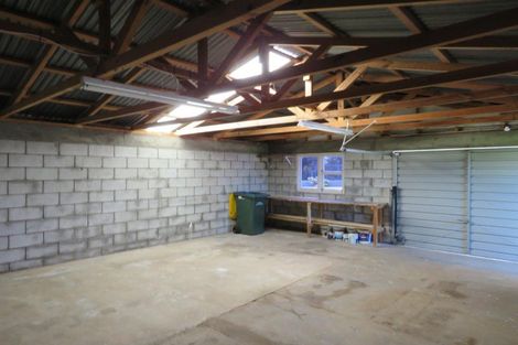 Photo of property in 5 Maratahu Street, Westown, New Plymouth, 4310