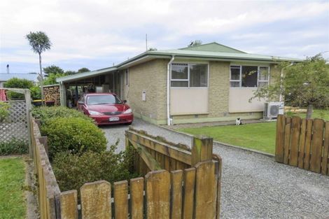 Photo of property in 61 Newbie Street, Heidelberg, Invercargill, 9812