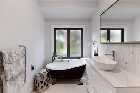 Photo of property in 29 Jarrah Park Drive, Pyes Pa, Tauranga, 3112