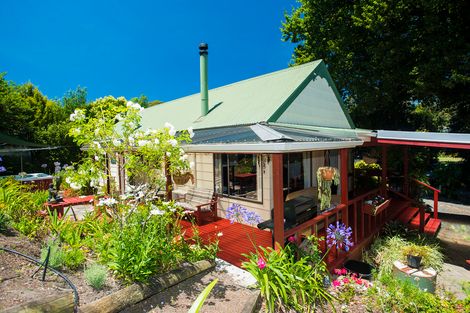 Photo of property in 3 Magnolia Street, Outer Kaiti, Gisborne, 4010