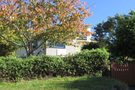 Photo of property in 38 Raroa Terrace, Tawa, Wellington, 5028