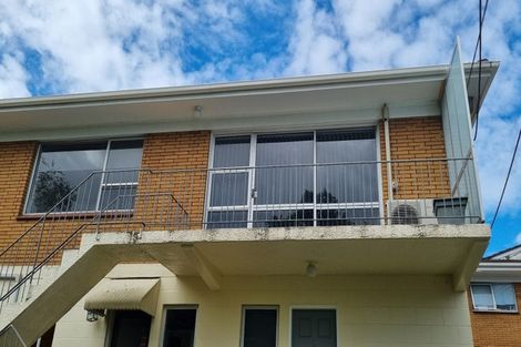 Photo of property in 1/15a Oates Road, Glen Eden, Auckland, 0602