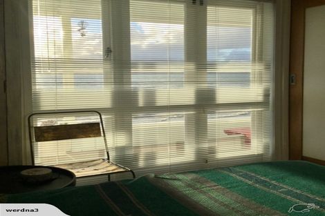 Photo of property in 11f Joan Street, Point Chevalier, Auckland, 1022