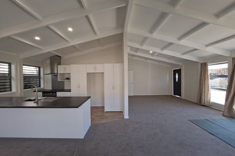 Photo of property in 64/62 Seaview Road, Marfell, New Plymouth, 4310