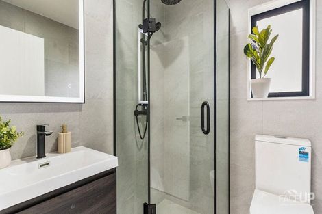 Photo of property in 43a Mirrabooka Avenue, Botany Downs, Auckland, 2010