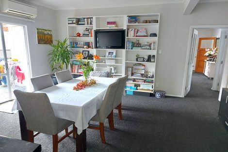 Photo of property in 66 Pinehaven Road, Pinehaven, Upper Hutt, 5019